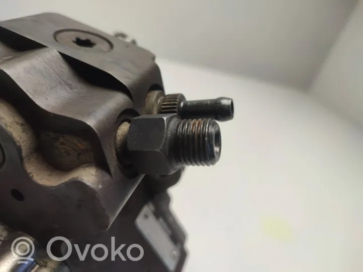 BMW 7 E38 Fuel injection high pressure pump 2249999