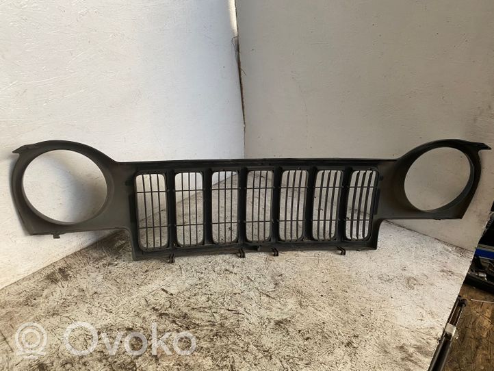 Jeep Cherokee Grille calandre supérieure de pare-chocs avant 