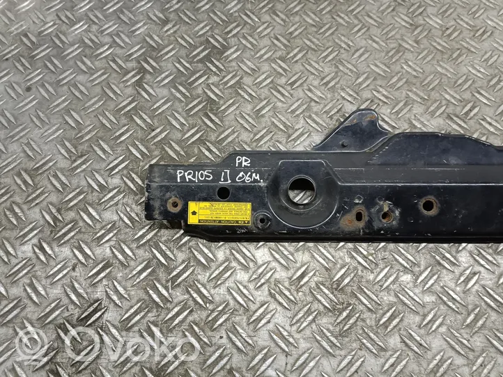 Toyota Prius (XW20) Staffa del pannello di supporto del radiatore parte superiore 