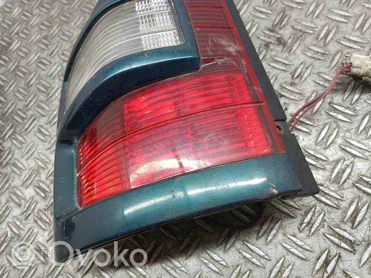 Mitsubishi Pajero Lampa tylna 