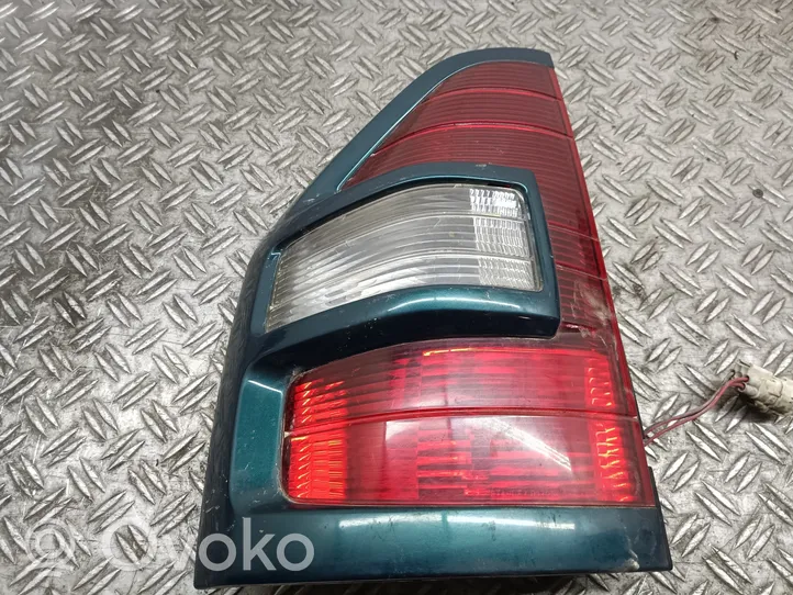 Mitsubishi Pajero Lampa tylna 