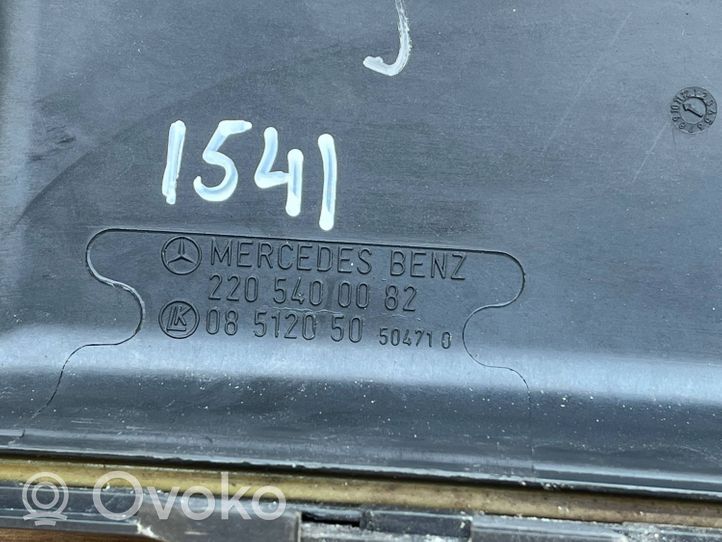 Mercedes-Benz S W220 Coperchio scatola dei fusibili 2205400082