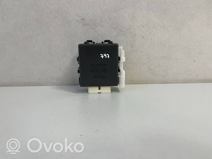 Lexus NX Centrinio užrakto valdymo blokas 8597042010