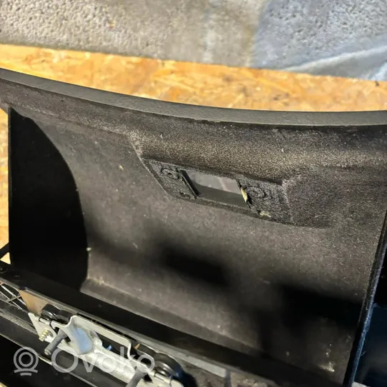 BMW 3 E46 Pokrywa schowka deski rozdzielczej 