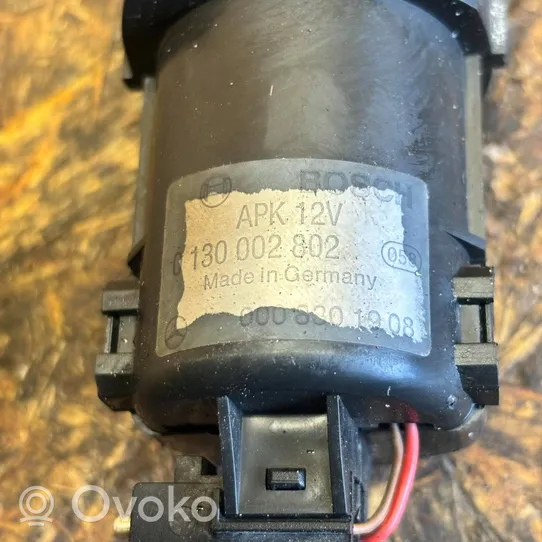 Mercedes-Benz E W124 Sensor de temperatura interna 0008201908