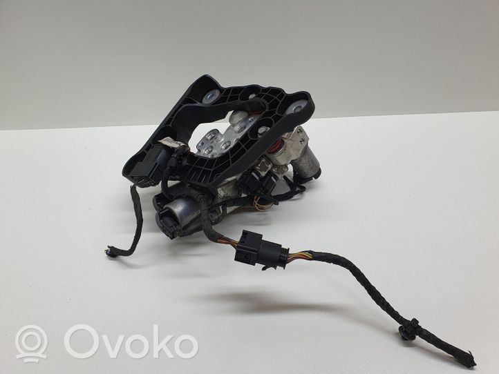 BMW 5 F10 F11 Active stabilizer control/valve assembly 6775258