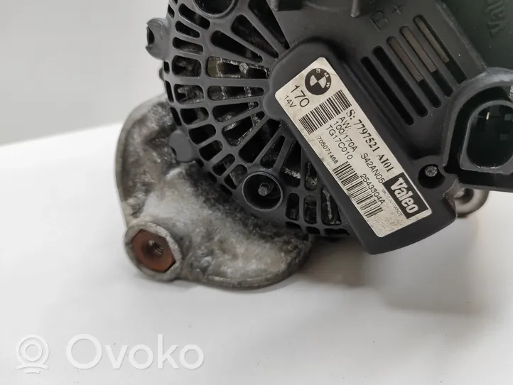 BMW 5 E60 E61 Generator/alternator 7797521