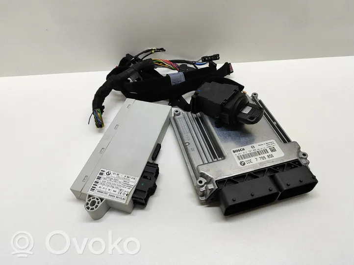 BMW 5 E60 E61 Kit centralina motore ECU e serratura 7799856