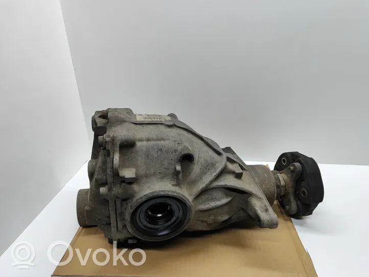 BMW 5 F10 F11 Aizmugurējais reduktors 7565366