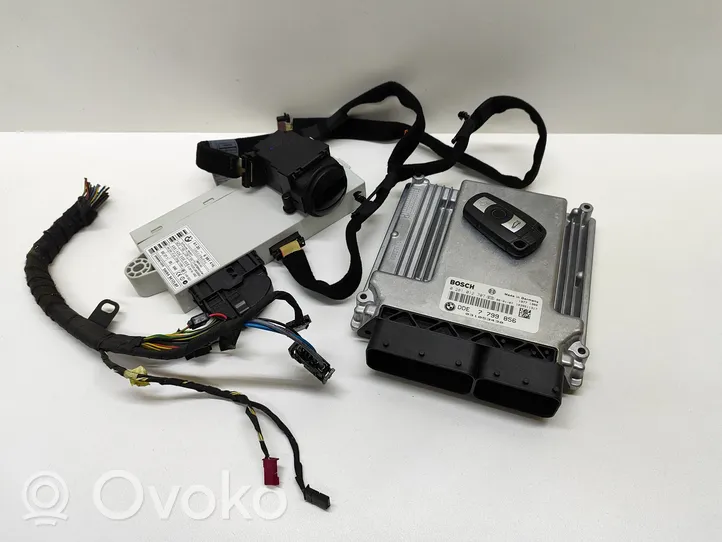 BMW 5 E60 E61 Kit centralina motore ECU e serratura 7799856