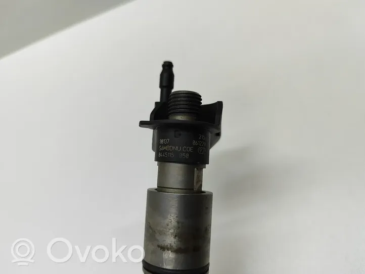 BMW 5 E60 E61 Injecteur de carburant 7796042