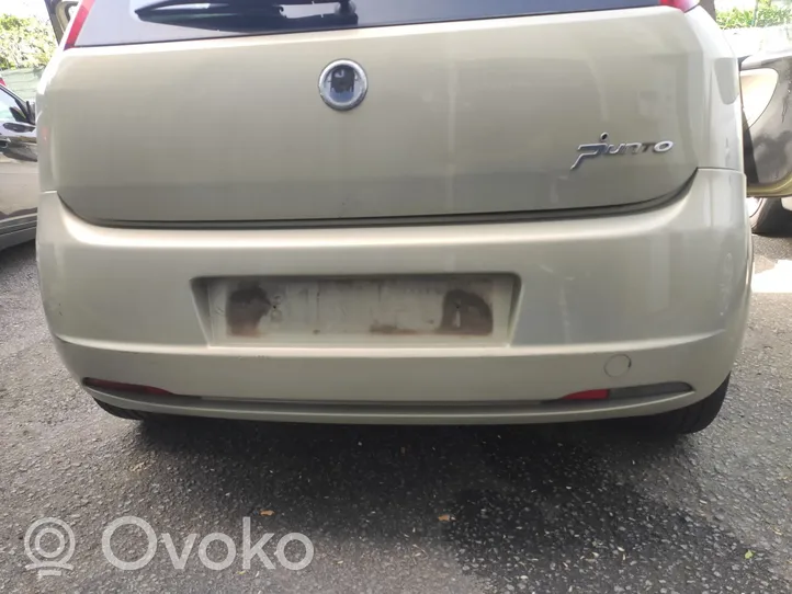 Fiat Grande Punto Zderzak tylny 