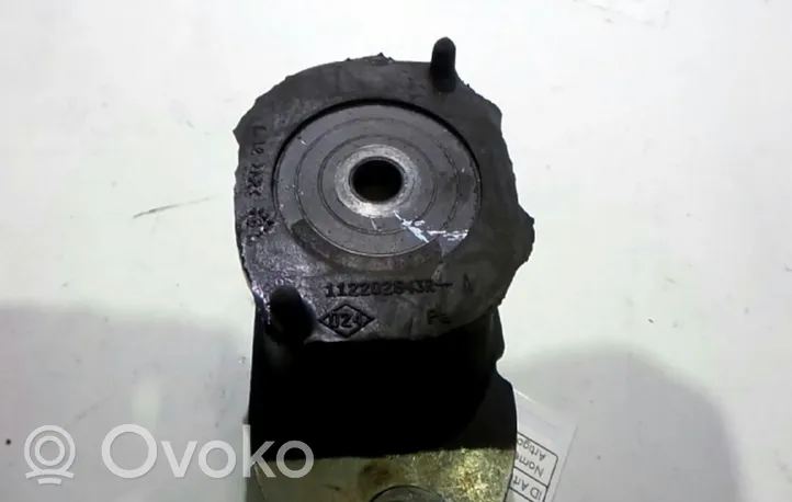 Renault Twingo III Engine mount bracket 