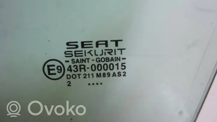 Seat Ibiza III (6L) Front door window glass four-door 