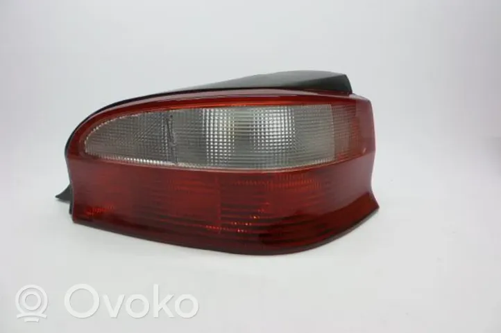 Citroen Saxo Lampy tylnej klapy bagażnika 