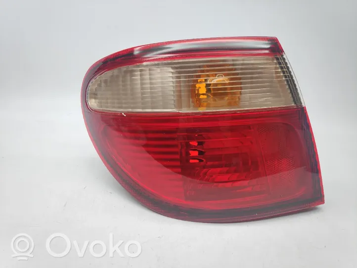 Nissan Almera N16 Lampy tylnej klapy bagażnika 