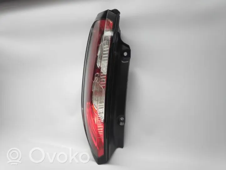 Fiat Punto Evo Takaluukun takavalot 