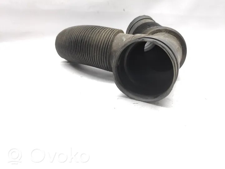 Opel Corsa B Oil fill pipe 