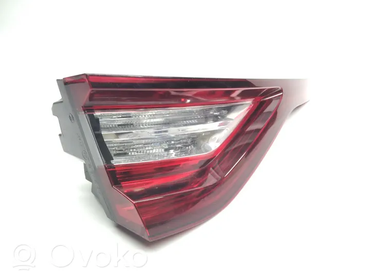 Renault Megane IV Lampy tylnej klapy bagażnika 