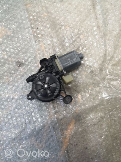 Audi Q7 4M Front door window regulator motor 8W0959802