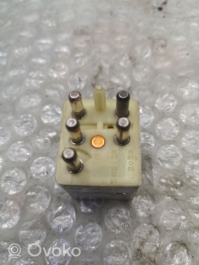 Mercedes-Benz SL R129 Other relay 0015420219