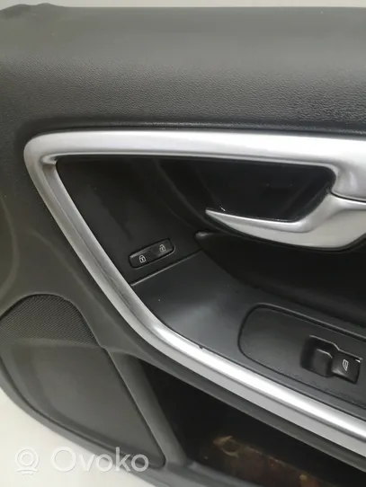 Volvo S60 Front door card panel trim 