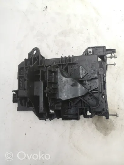 Jeep Cherokee Podstawa / Obudowa akumulatora 68402456AB