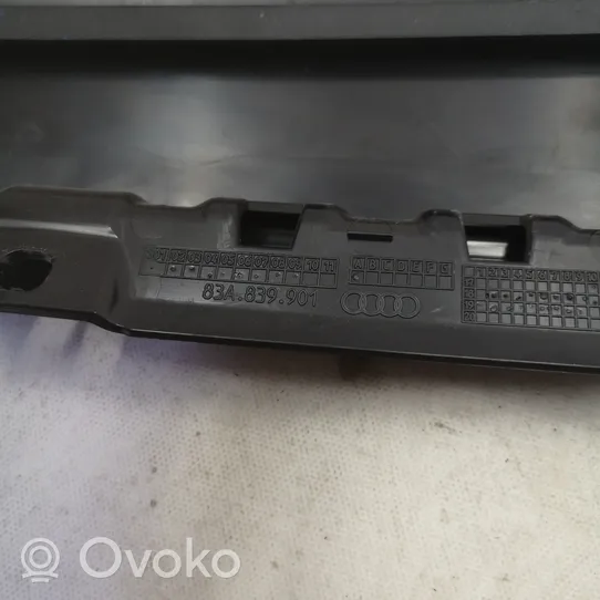 Audi Q3 F3 Moulures des vitres de la porte avant 83A839901