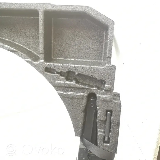 Audi Q3 F3 Caja de herramientas 83A012109H
