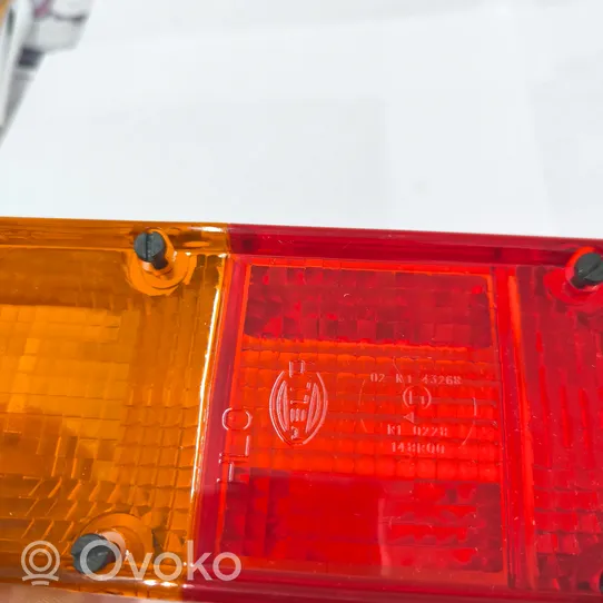 Mercedes-Benz G W460 Klosze lamp tylnych A0015445890