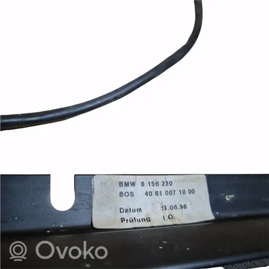 BMW 7 E38 Elektrinė galinio stiklo užuolaida 8156220