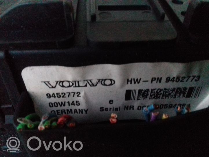 Volvo V70 Fuse module 