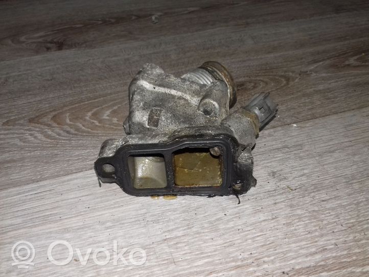 Volvo V70 Thermostat/thermostat housing 