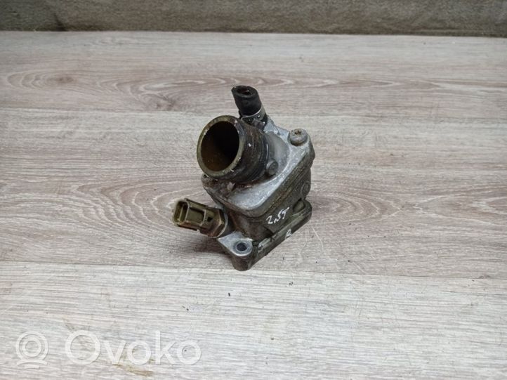 Volvo S60 Thermostat/thermostat housing 