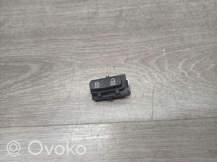 Volvo V70 Central locking switch button 