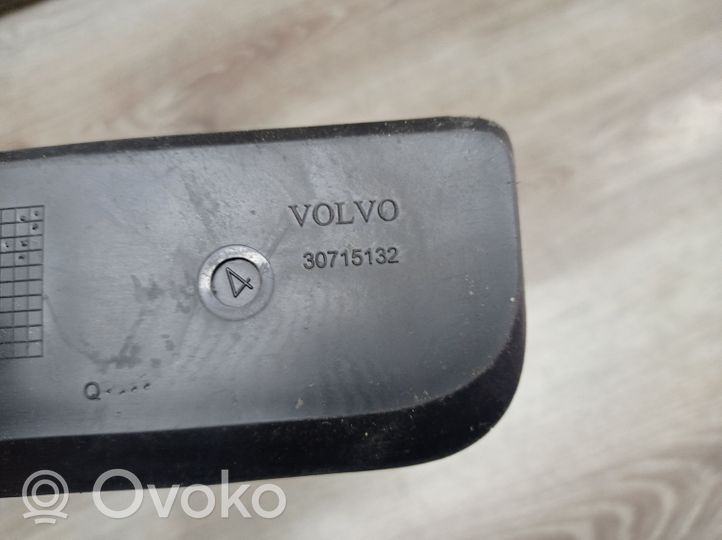 Volvo V70 Panelės stalčiuko/lentinėlės paklotėlis 