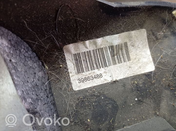 Volvo V70 Ohjauspyörän pylvään verhoilu 