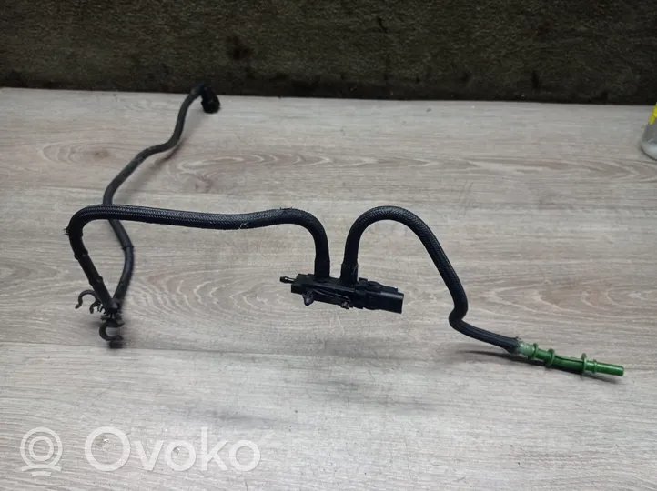 Volvo V50 Fuel line/pipe/hose 