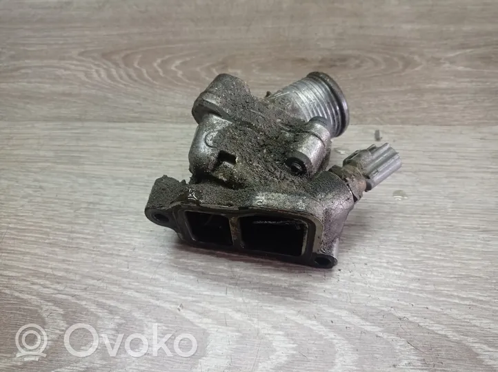 Volvo V70 Thermostat/thermostat housing 