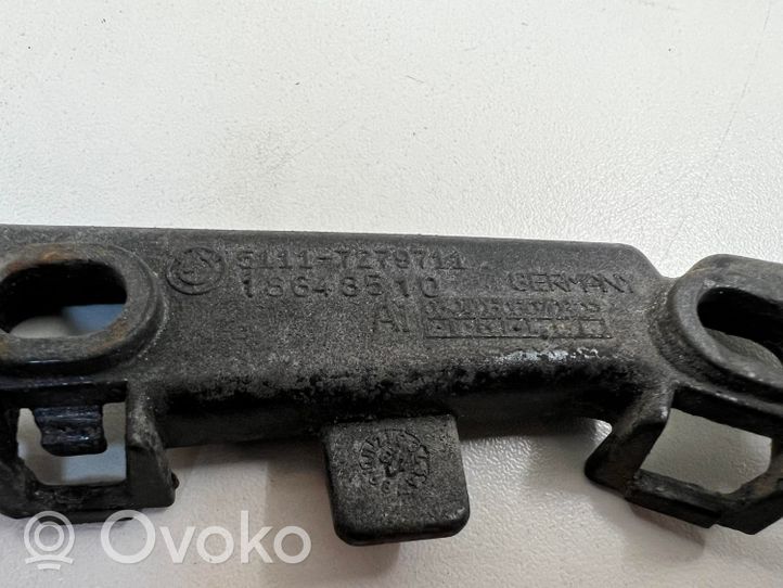 BMW 3 F30 F35 F31 Supporto di montaggio del parafango 7279711