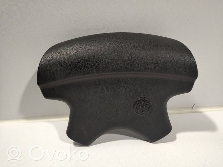 Volkswagen Vento Steering wheel airbag cover 121147