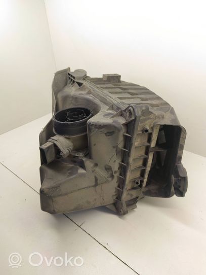 Audi A4 S4 B7 8E 8H Scatola del filtro dell’aria 03G133835B