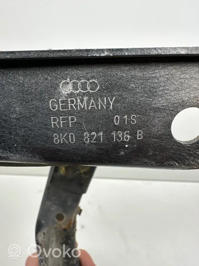 Audi A4 S4 B8 8K Supporto di montaggio del parafango 8K0821136B