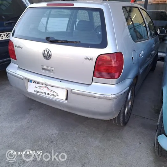 Volkswagen Polo Jousisarja ja iskunvaimentimet (edessä ja takana) 