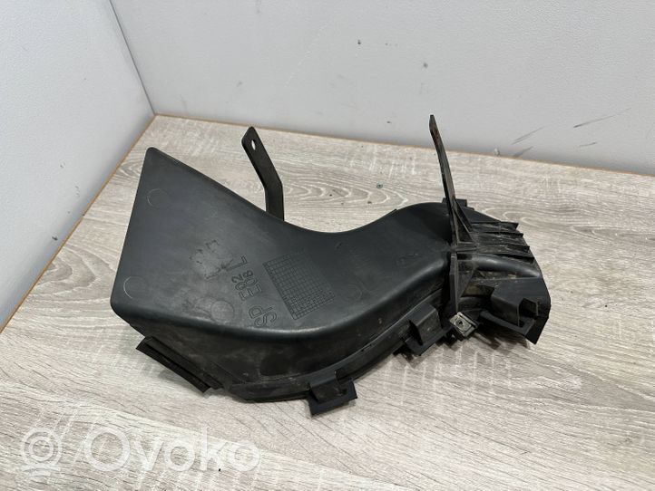 BMW 1 E82 E88 Oro paėmimo kanalo detalė (-ės) 8046327