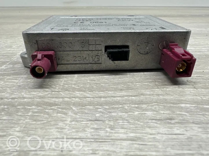 Audi A5 8T 8F Antenas pastiprinātājs 8E0035456C