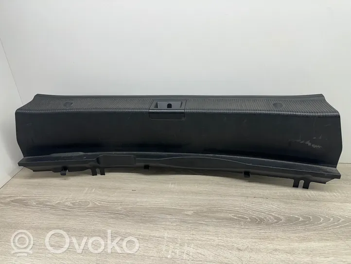 Mercedes-Benz E C207 W207 Osłona pasa bagażnika A2076901641