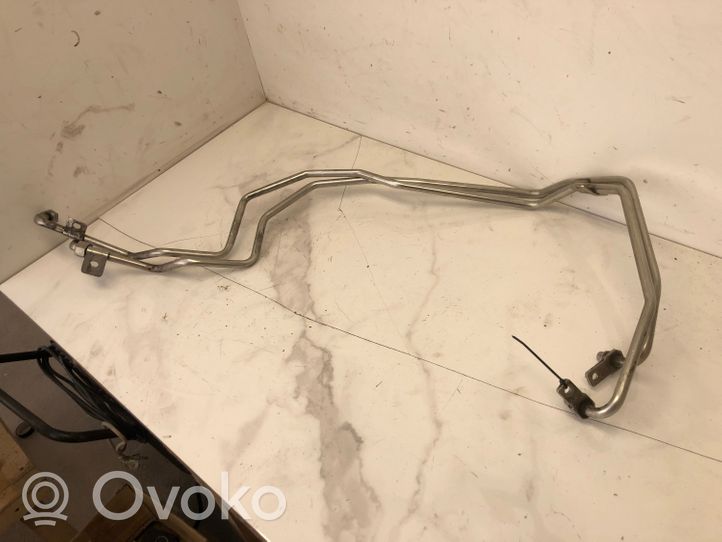 Audi A4 S4 B8 8K Tubo flessibile del radiatore dell’olio del cambio 