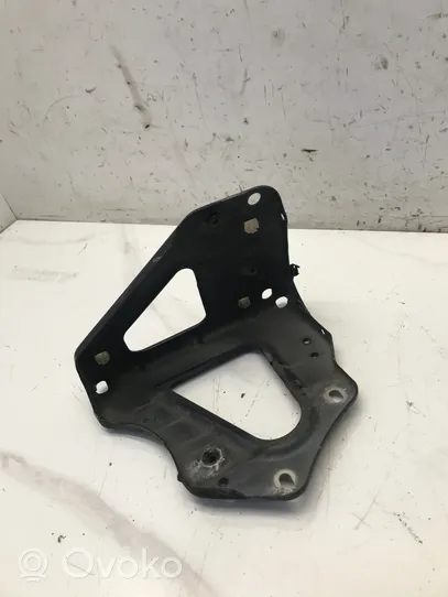 Audi A6 S6 C6 4F Fender mounting bracket 4F0821136A