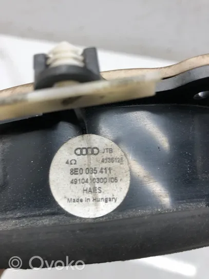 Audi A4 S4 B7 8E 8H Takaoven kaiutin 8E0035411